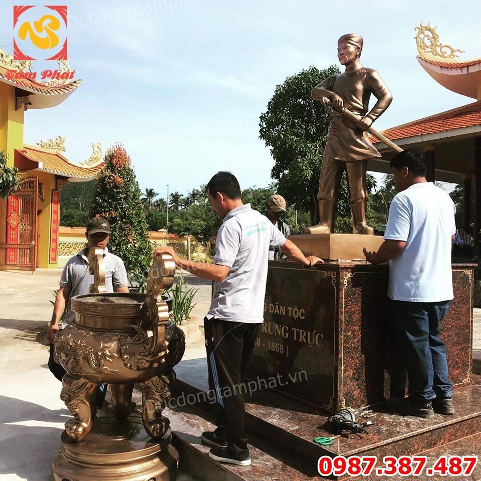 Đúc tượng đồng Nguyễn Trung Trực cao 2m tại đền thờ Phú Quốc.!