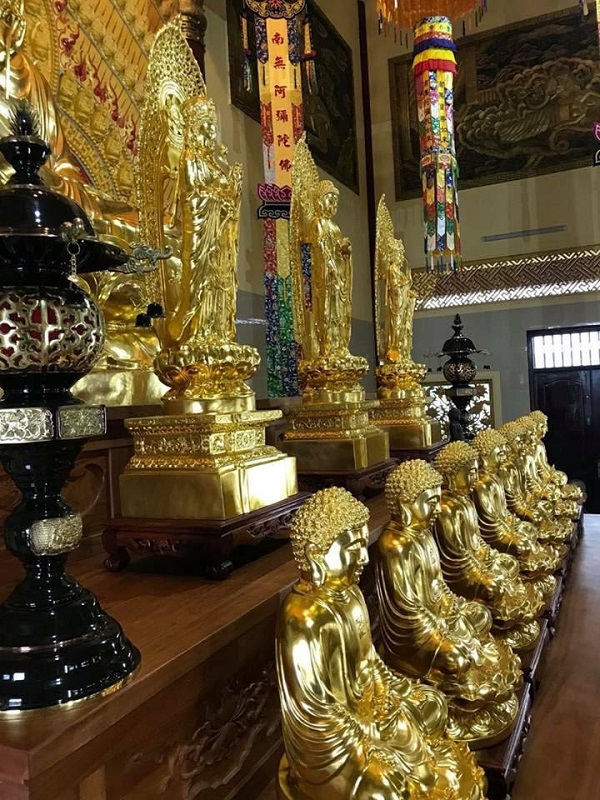 Dịch vụ thếp vàng tượng Phật công phu, tinh xảo