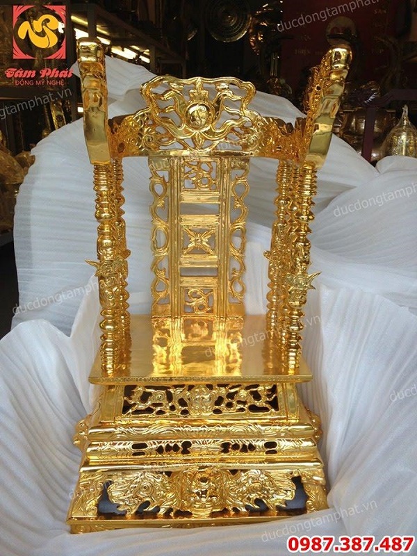 Ngai thờ bằng đồng đỏ đúc nặng 90kg cao 81cm mạ vàng 24k