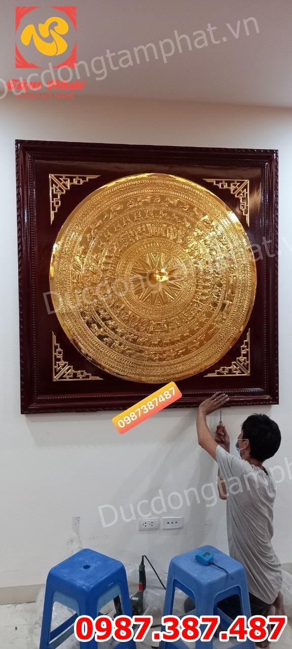 Tranh mặt trống dường kính 1m2 mạ vàng lắp đặt cho văn phòng tại Hà Nội.! 