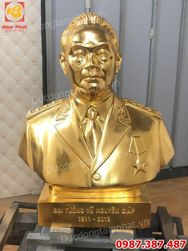 Tượng đồng Đại tướng Võ Nguyên Giáp, tượng Bác Giáp cao 48cm dát vàng 9999 cho công an Quảng Bình.!