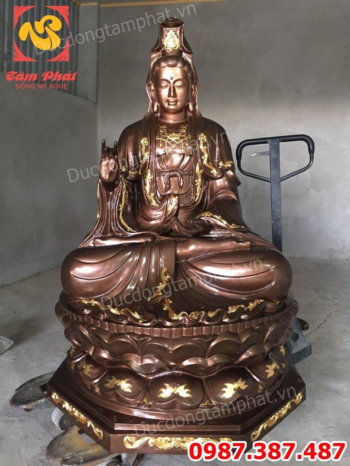 Tượng Phật Quán Âm Bồ Tát cao 1m5 nặng 500kg đúc đồng đỏ điểm vàng 9999