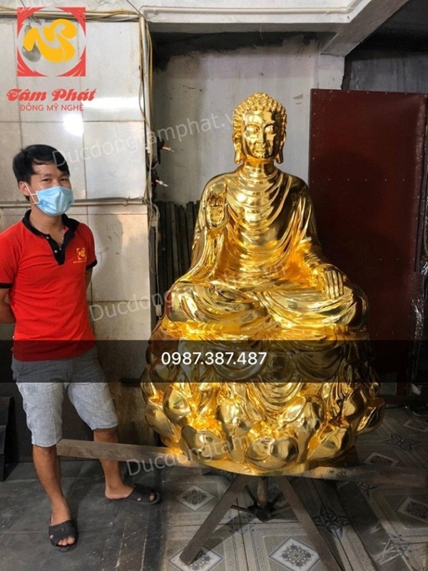Tượng Phật Thích Ca bằng đồng cao 1m3 nặng 300kg mạ vàng đã hoàn thiện..!