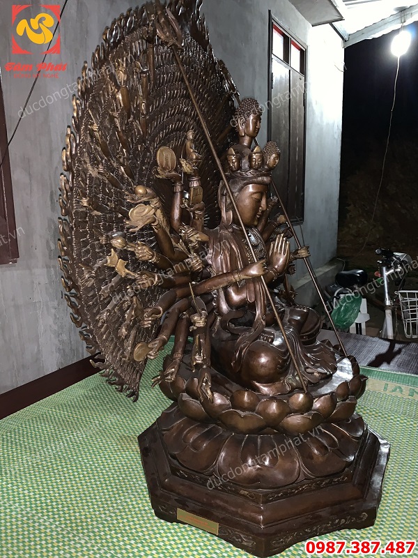 Tượng Phật thiên thủ thiên nhãn cao 1m3 cực đẹp giao cho chùa Thanh Vân - Quảng Ninh