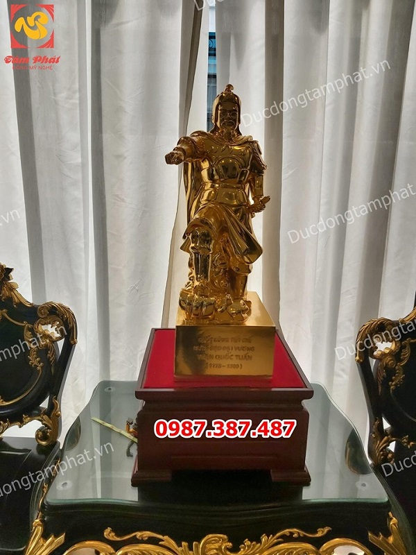 Tượng Trần Quốc Tuấn chỉ tay cao 70cm mạ vàng 24k mẫu chuẩn Nhà thờ Trần Hưng Đạo Nha Trang
