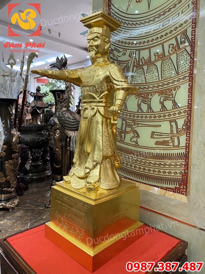 Tượng Vua Đinh Tiên Hoàng bằng đồng dát vàng 9999 cao 90cm tuyệt đẹp